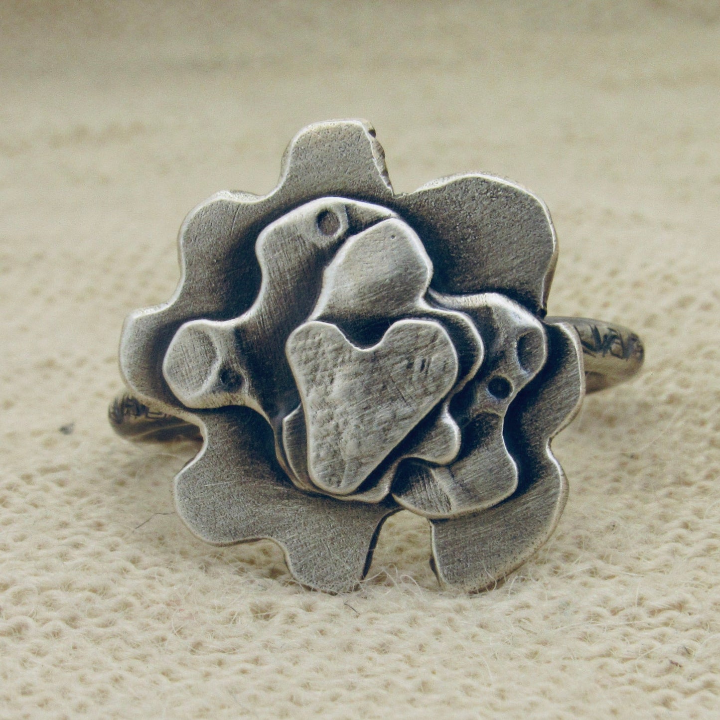 Carnation Ring