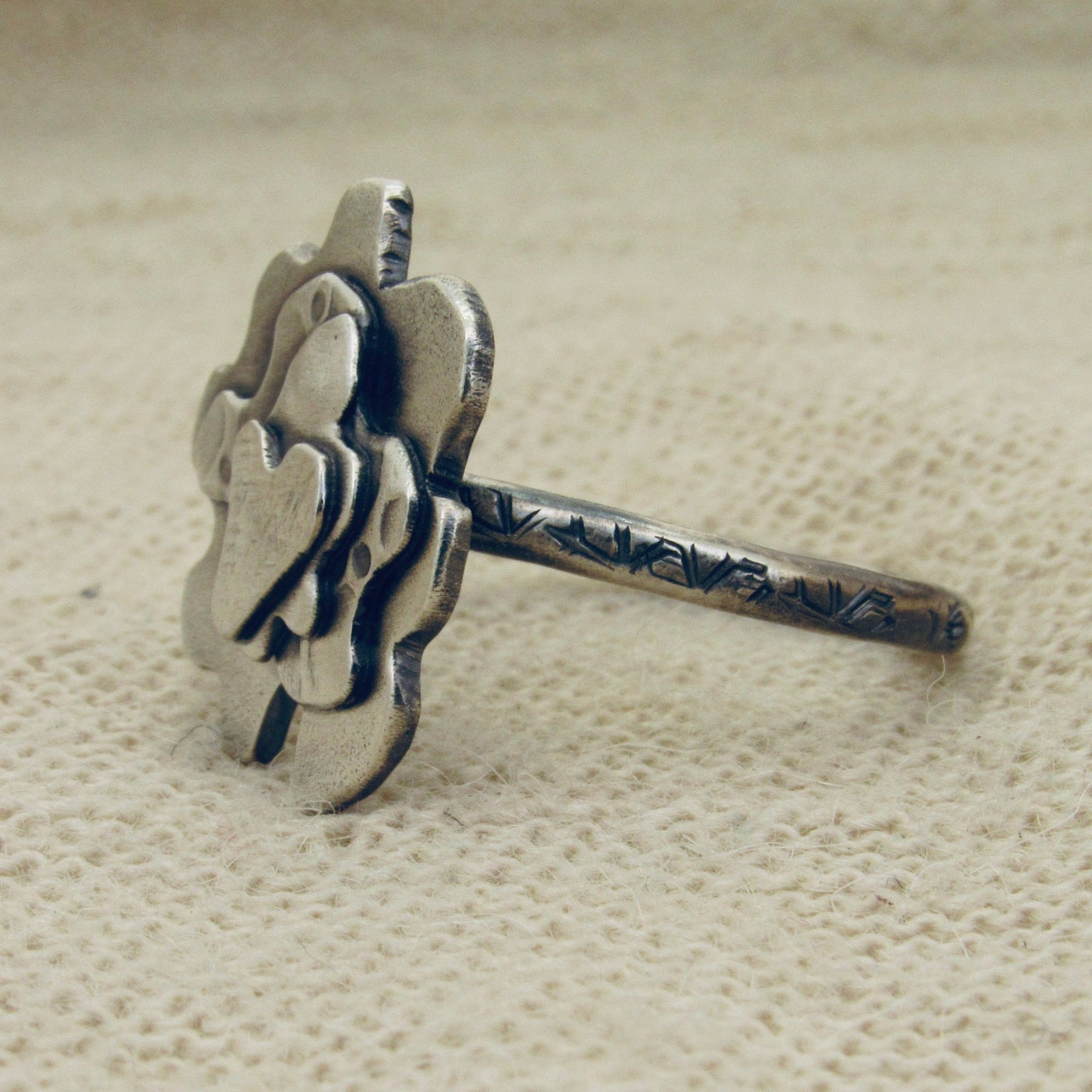 Carnation Ring
