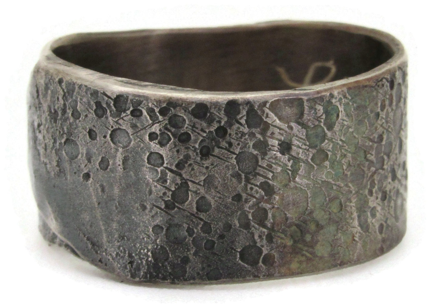 Wide Torn Ring