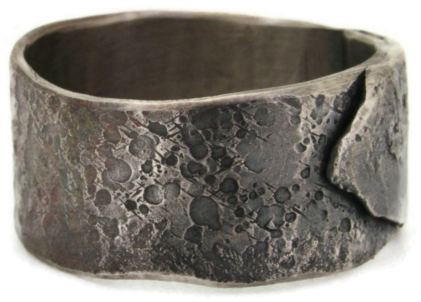 Wide Torn Ring