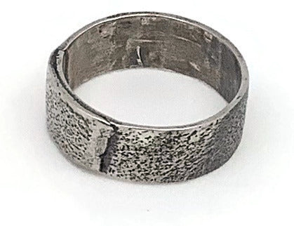 Narrow Folded Ring